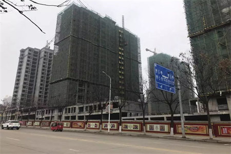 龙都大源·橡树湾4室2厅2卫136万161m2带车位出售